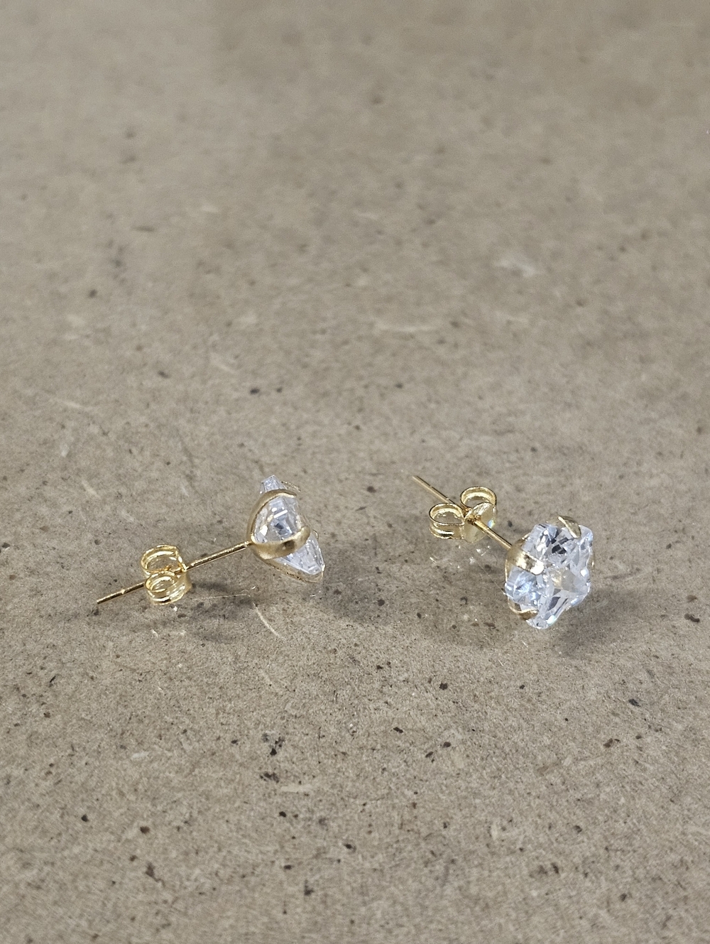 18k Real Saudi Gold 1 Ct Moissanite Stud Earrings